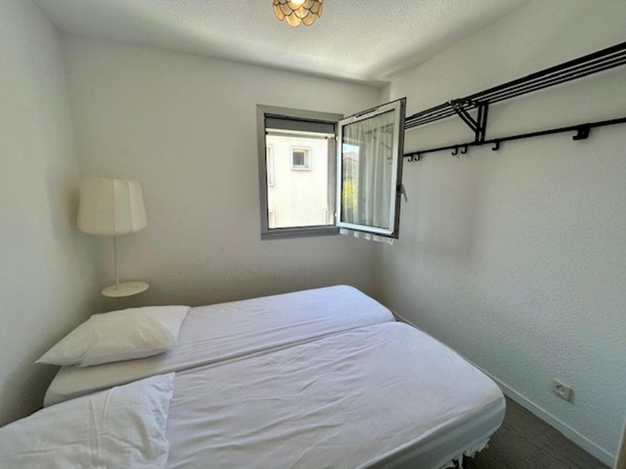 Appartement T2 A Royan, 4 Pers., Proche Plage Et Commerces, Parking, Balcon, Confortable Et Equipe - Fr-1-494-60 מראה חיצוני תמונה